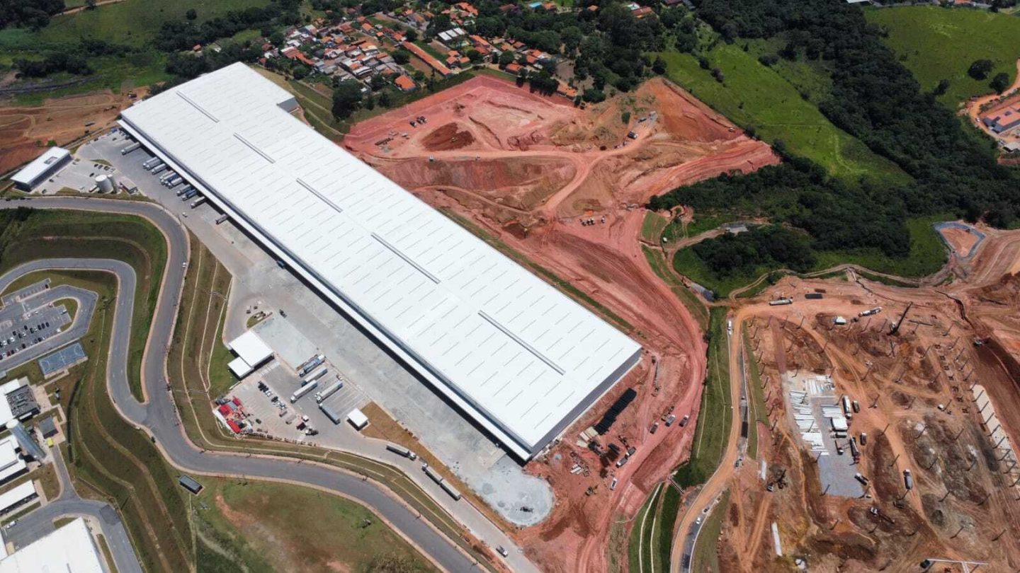 XP Exeter Extrema Distribution Center Building 1 - Photos and floorplans