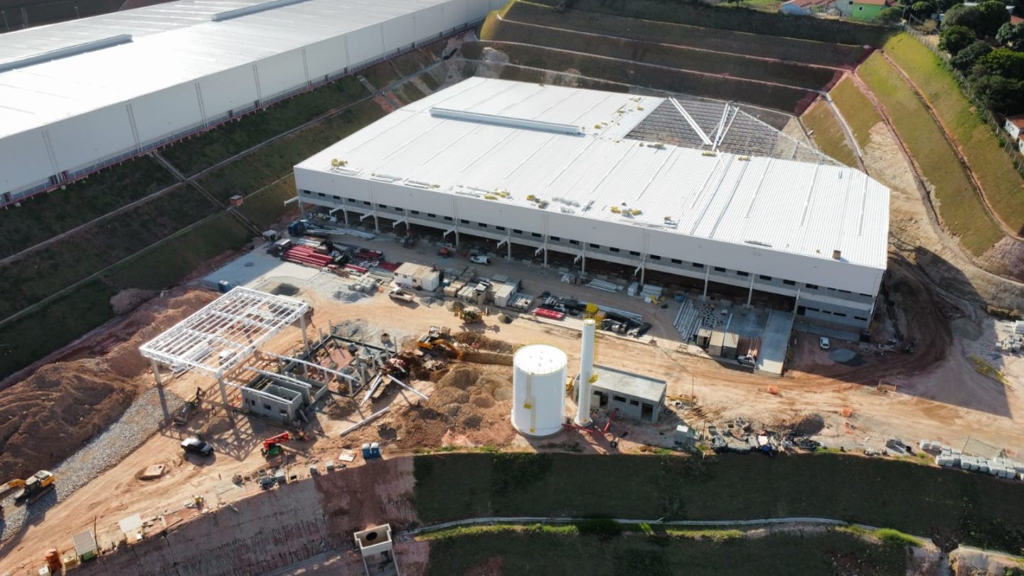 XP Exeter Extrema Distribution Center - Photos and floorplans