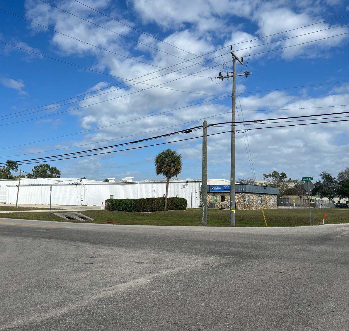 1225 Industrial Boulevard - Photos and floorplans