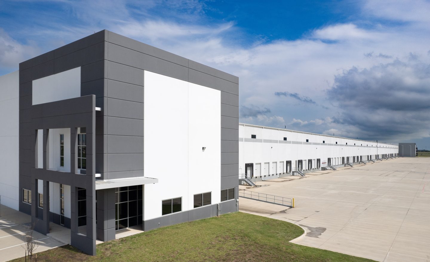 The Uplands Twinwood Distribution Center